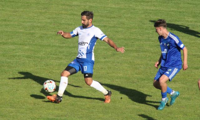 na fot.: Jakub Michalski strzelił dla Centry jedyną bramkę w meczu z KKS-em 1925 II Kalisz