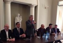 Ryszard Czrnecki (w środku), wiceszef PE