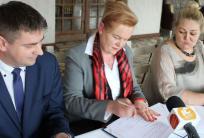 od lewej: Sebastian Wardęcki, Marzena Wodzińska, Hanna Grunt