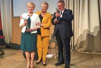 na fot. Jadwiga Smok i Andrzej Leraczyk / uhonorowani
