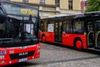 na fot.: wszystkie miejskie autobusy w Ostrowie codziennie są dezynfekowane