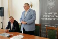 na fot. od lewej: Krzysztof Grabowski /wicemarszałek Województwa Wielkopolskiego, Zbigniew Słodowy / wicestarosta kaliski