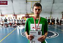 na zdjęcu: Kacper Marchewka z SP 1 Ostrów. Fot. EnergaBasketCup.pl
