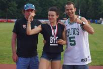 na fot. od lewej: Marek Walczak / trener; Ewa Rosiak oraz Marcin Pławucki / koszykarz, chłopak srebrnej medalistki mistrzostw Polski w skoku w dal) / fot. Facebook