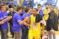 na fot.: Na pierwszym planie Aaron Johnson, który w Toruniu zagrał bardzo dobry mecz.