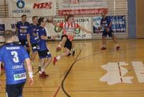 na fot. Mateusz Wojciechowski z KPR Ostrovia w akcji