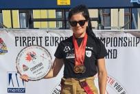 na fot.: Martyna Świerczyk z trofeami po mistrzostwach w Toruniu / FB Martyna Świerczyk