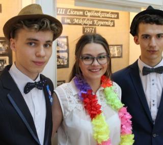 na fot. od lewej: Patryk, Andżelika, Paweł / uczniowie III LO w Kaliszu