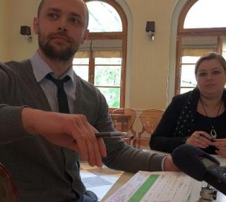 na fot. z lewej: Piotr Cieślak / kierownik Biura Budżetu i Inicjatywy Lokalnej