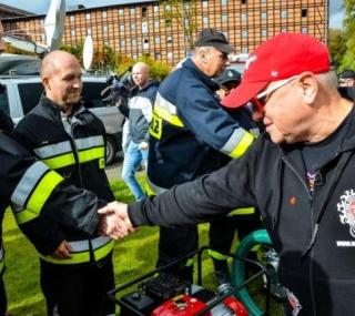 na fot. na pierwszym planie: Jurek Owsiak / Fundacja WOŚP