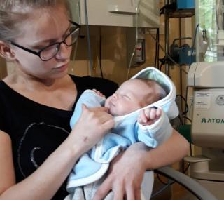 na fot.: Adaś i jego mama - Natalia