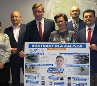 na fot. radni Koalicji Obywatelskiej