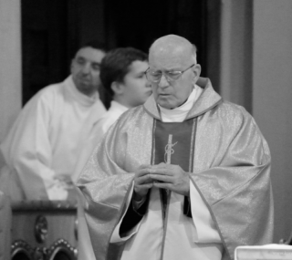 na fot.: Ksiądz infułat Tadeusz Szmyt / fot. Konkatedra