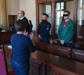 na fot.: oskarżony Dariusz O. podczas odczytywania wyroku