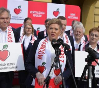 na fot. w środku: Beata Klimek
