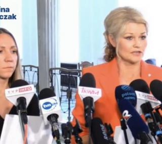 na fot. z prawej: Karolina Pawliczak