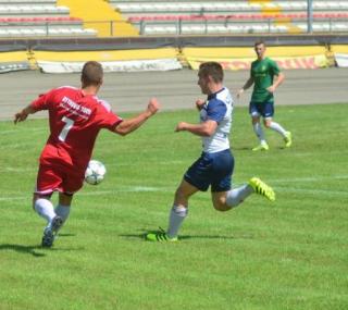 na fot. Ostrovia 1909 1:1 zremisowała z Agroplonem Głuszyna
