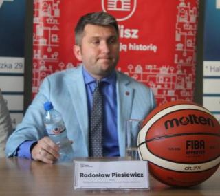 na fot. Radosław Piesiewicz – prezes Polskiej Ligi Koszykówki