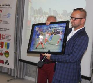 na fot.: Andrzej Kryjom, główny organizator turnieju.