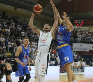 na fot.: Na otwarcie sezonu Anwil pewnie ograł BM Slam Stal w Kaliszu.