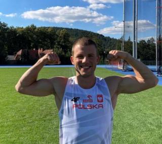 na fot: Patryk Wykrota. Fot. Facebook KS Stal LA