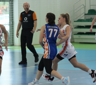 na fot. Fragment meczu Basket Ostrovii z MUKS-em Piaseczno