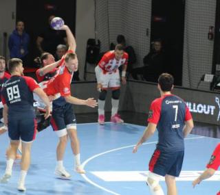 na fot.: w sezonie zasadniczym dwukrotnie Rebud KPR Ostrovia pokonała Górnika Zabrze. Ostrowscy kibice liczą na powtórkę w meczach o brązowy medal